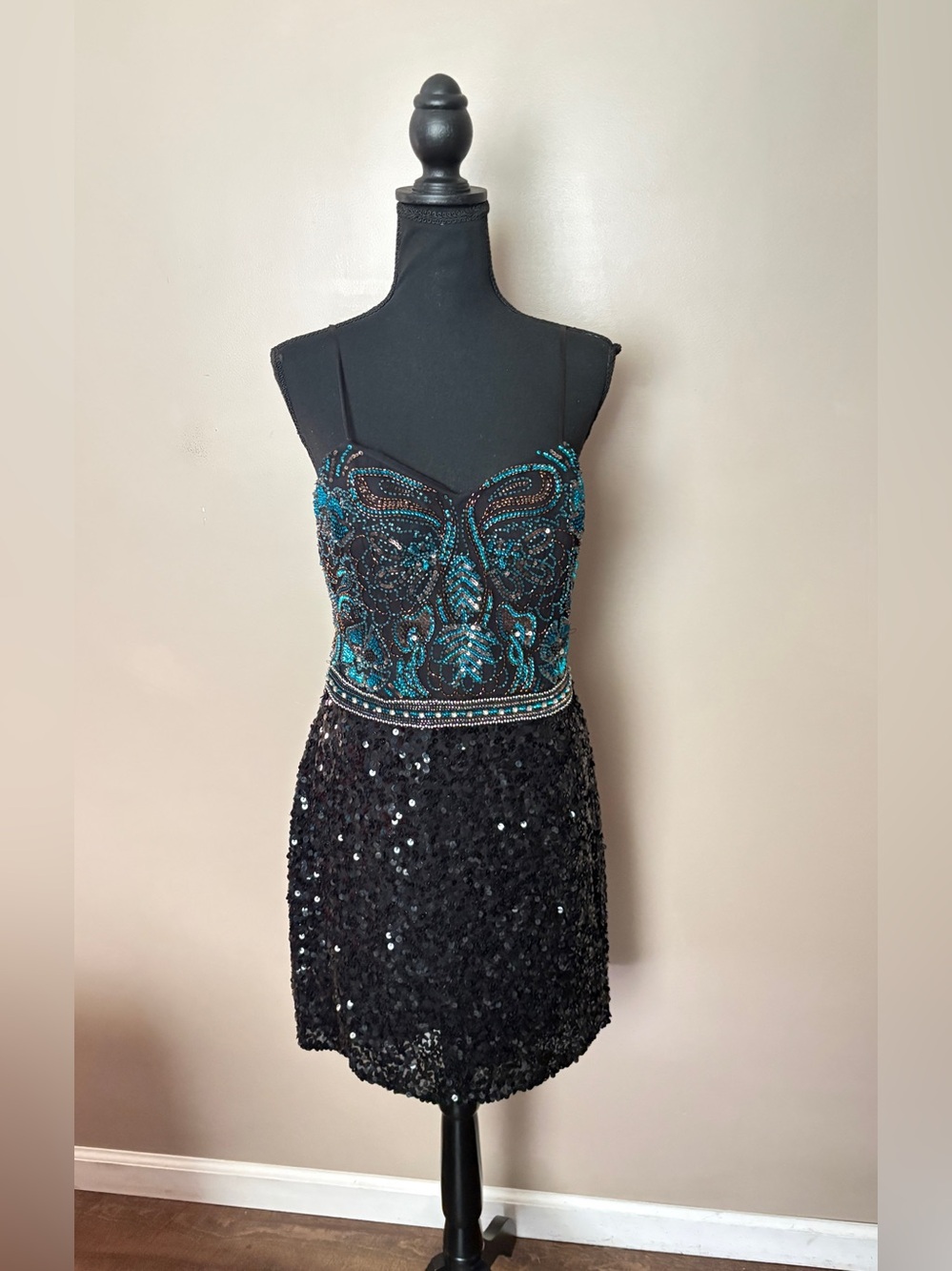 Shail K. 100% Silk Hand-Beaded Sequin Cocktail Mini Dress homecoming hoco EUC - Picture 7 of 16
